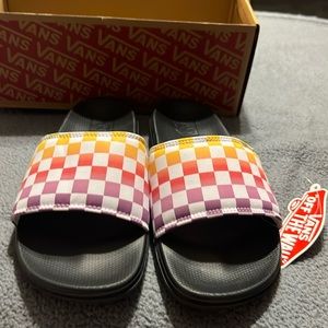 NWT Womens 9 vans checkerboard slides